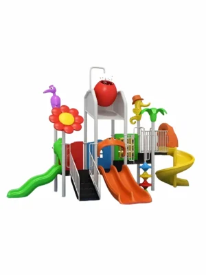 مجموعة زحاليق مائية متوسطة الحجم للأطفال والبالغين، تتضمن زحاليق مزدوجة وحلزونية ومنفردة، مع سلم صعود آمن.